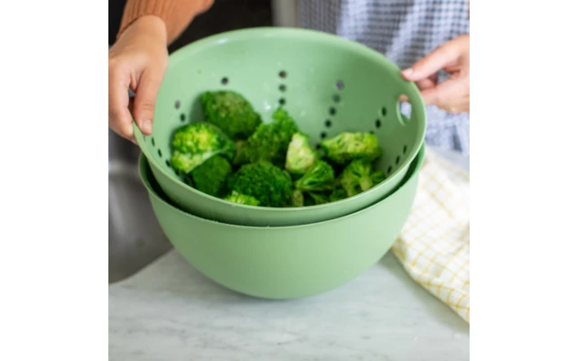 Koziol Sieb Palsby Abtropfsieb Nature Ash Grey 7 Koziol Sieb Palsby Abtropfsieb Nature Ash Grey – Bild 5